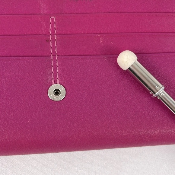 Coach Soho Pink Leather Long Buckle Wallet with Snap Closure Vachetta Interior - Picture 7 of 16